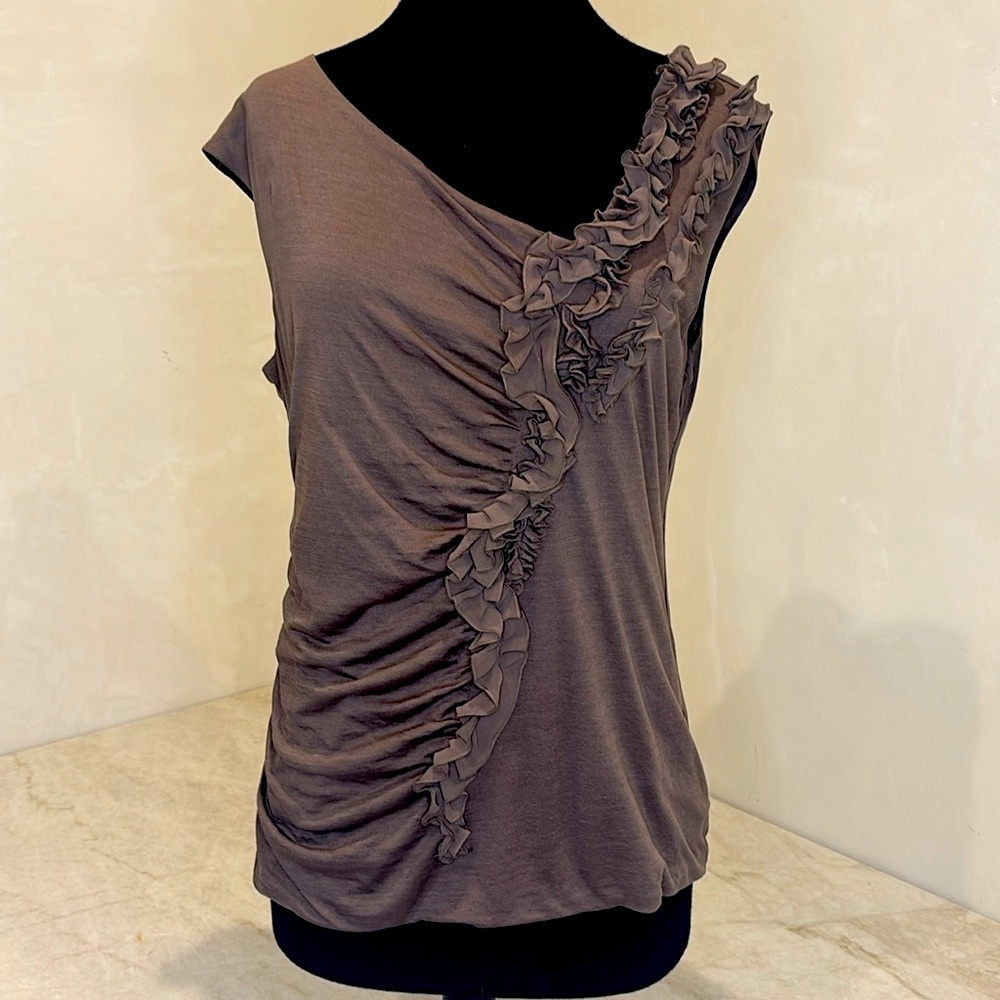Classiques Entier Brown Silk Blend Sleeveless Cowl Neck Ruffle Top. Size large.